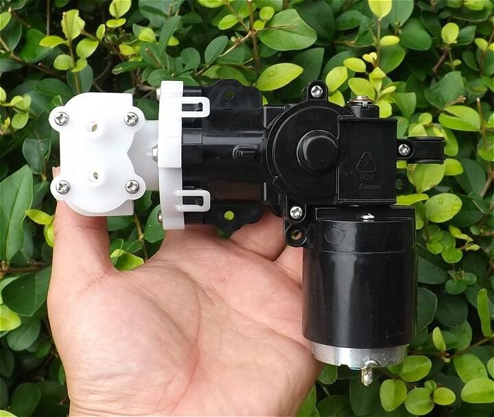 Disassemble Micro High Pressure Water Pump Self-Priming Piston Diaphragm Pump Small Pressure Pump DC 12V Water Pump