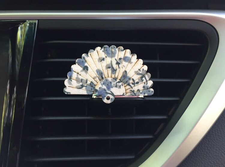 Ambientador en forma de ventilador con Clip, Perfume de estilo de coche para salida de ventilación de aire acondicionado, ornamento de coche, fragancia sólida XCZ631: Azul marino