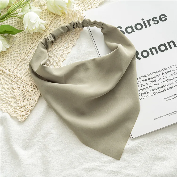 Vrouw Meisjes Effen Zomer Hoofddoek Chiffon Driehoek Bandana Vrouwen Elastische Haarband Haaraccessoires Hoofddeksels Ornamenten: Licht Groen
