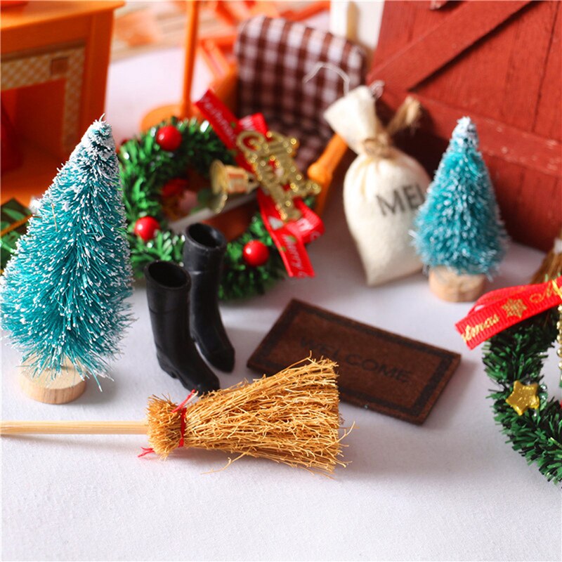 5Pcs/Set Dollhouse1:12 House Door Christmas Tree Christmas Wreath Decoration Set Decoration