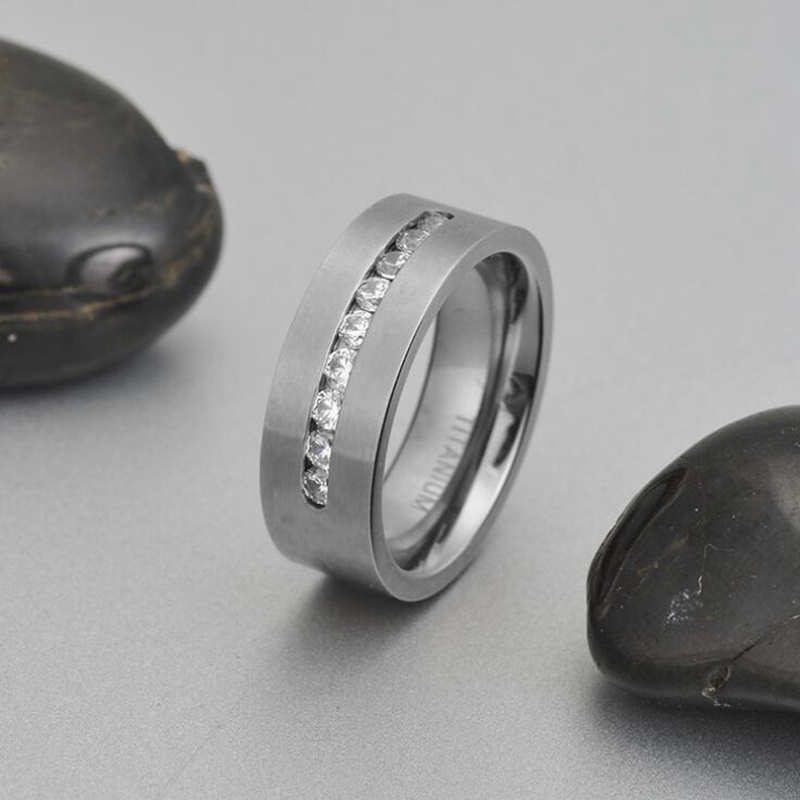 Anillo de boda de acero de titanio para hombre, 8mm, nueve canales grandes, juegos de piedras de Circonia cúbica, joyería de aniversario de boda