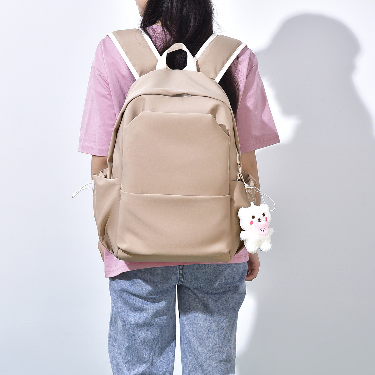 15,6-calowy męski i damski prosty, stylowy, o dużej pojemności, lekki i trwały plecak rekreacyjny.