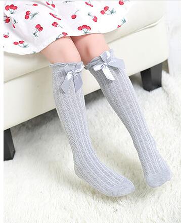 Chaussettes longues en coton pur pour bébé fille, jolies, douces, torsadées, avec nœud papillon, en dentelle, collection printemps et automne: gray bow front