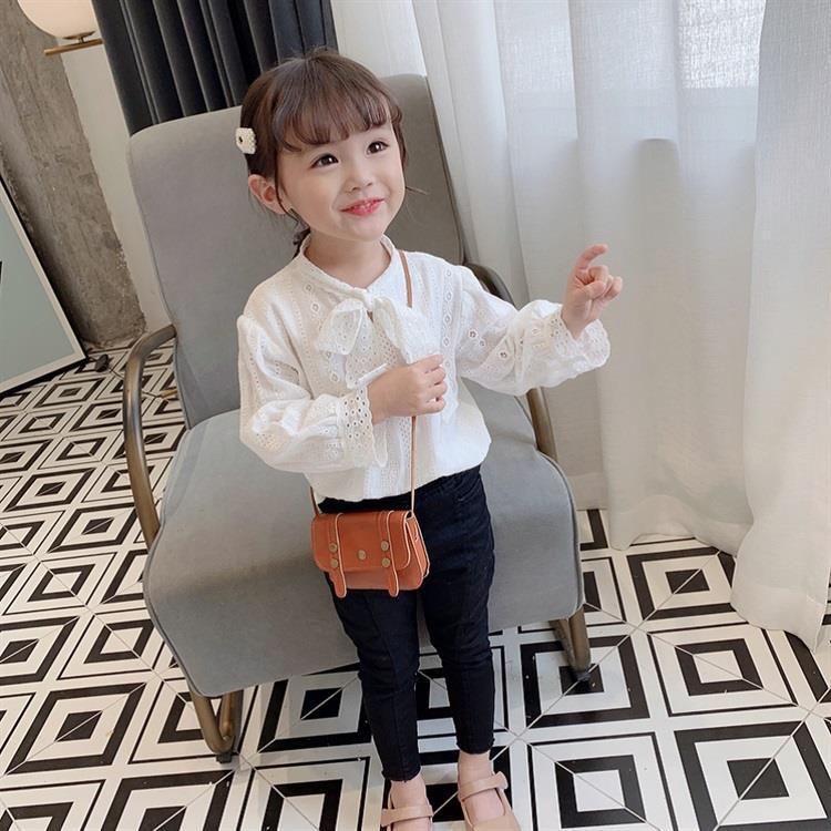 Girls' Shirt Spring Little Girl Western Style Shirt Children's Fashionable Hollow Top