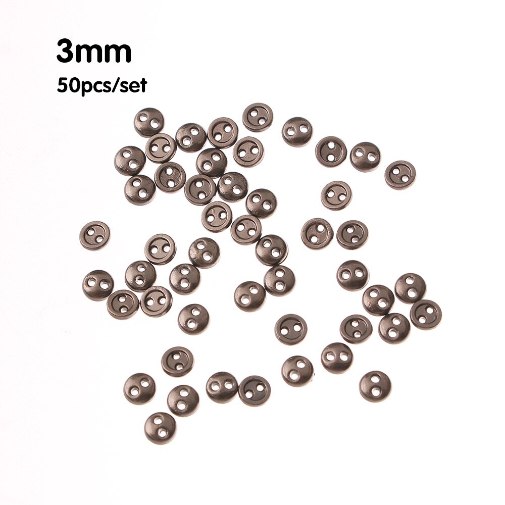 Mini Botón de muñeca para costura de bricolaje, botón de costura de bricolaje hecho a mano con 2 agujeros, botón plano para álbum de recortes, accesorios para ropa, 50 Uds.: 3MM	silver grey