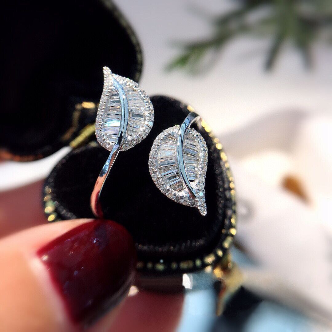 Enkle unike doble blader ring sølvfarge zirkon engasjement bryllup evighet bling blad ringer for kvinner