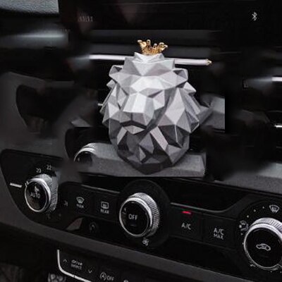 Løvehovedform bil parfume duft cool bil luftfriskere lugt bil diffusor udluftningsklip duftpåfyldning til bil: Sølv