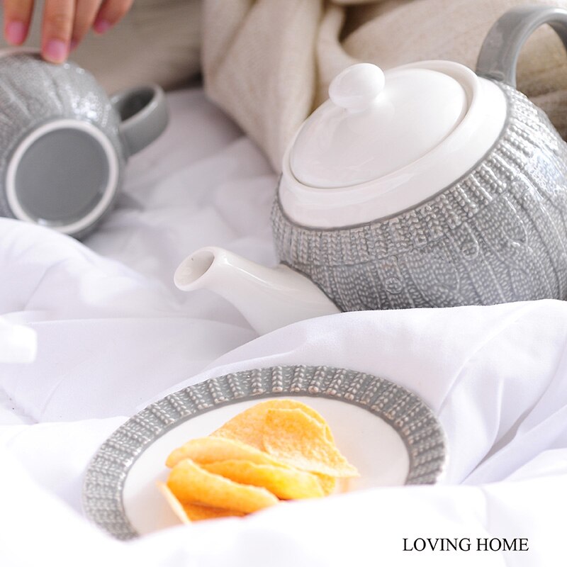 Gray Sweater Embossed Bone China Coffeware Sets Stylish White Porcelain Tea Suits For Afternoon Home Decorations