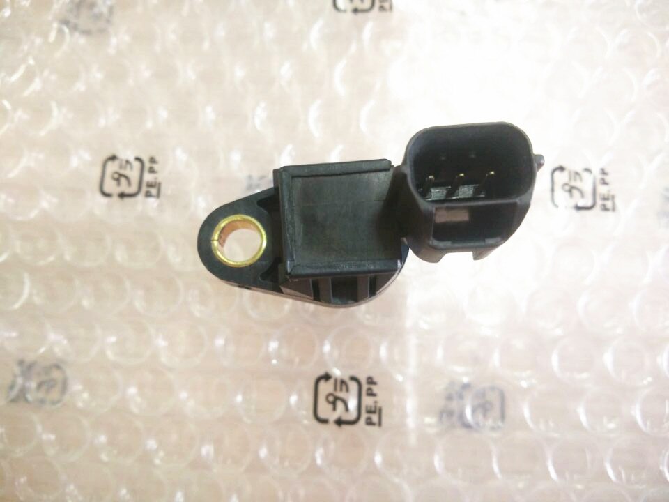 Original Engine Camshaft Position Sensor BP4W18230 BP4W-18-230 For Swift Vitara Steem Tracker