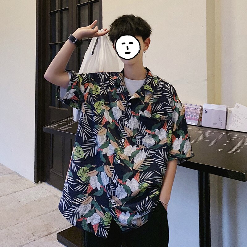 Läsbar blommig skjorta herr herr koreansk kortärmad skjorta herr hawaiianska skjortor lediga lösa kläder herr oversize