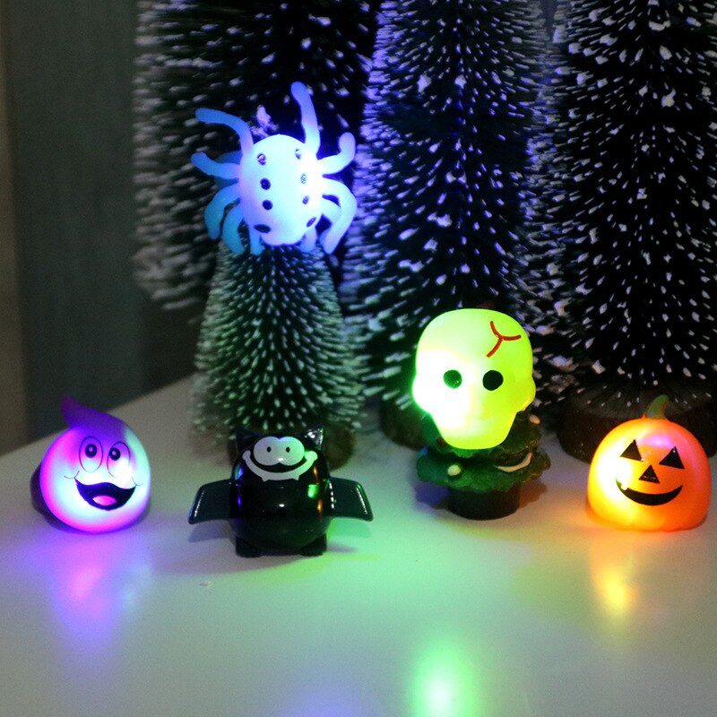 Halloween Luminous Ring Prom Party Decoration Small Ring Toy Pumpkin Skull Spider Bat Funny Finger Ring Day