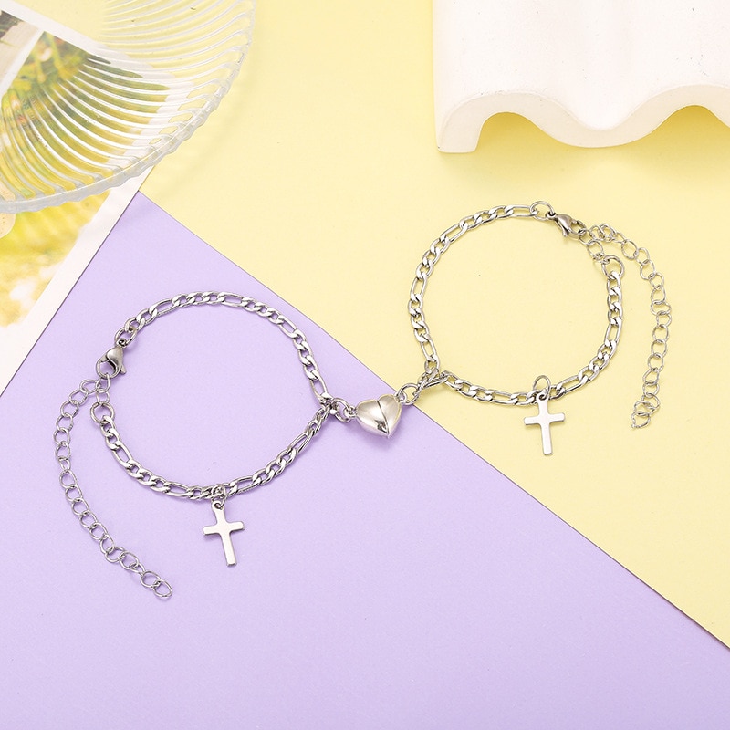 2 pieces/lot of lovers with heart-shaped magnetic pull bracelet stainless steel cuban chain charm couple