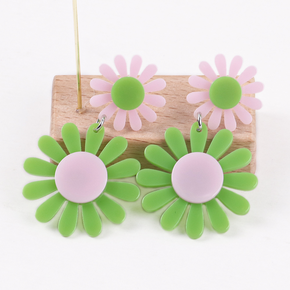 FishSheep Korean Cute Acrylic Flower Earrings for Women Trendy Geometric Daisy Pendant Earrings Jewelry: Hot Stamping