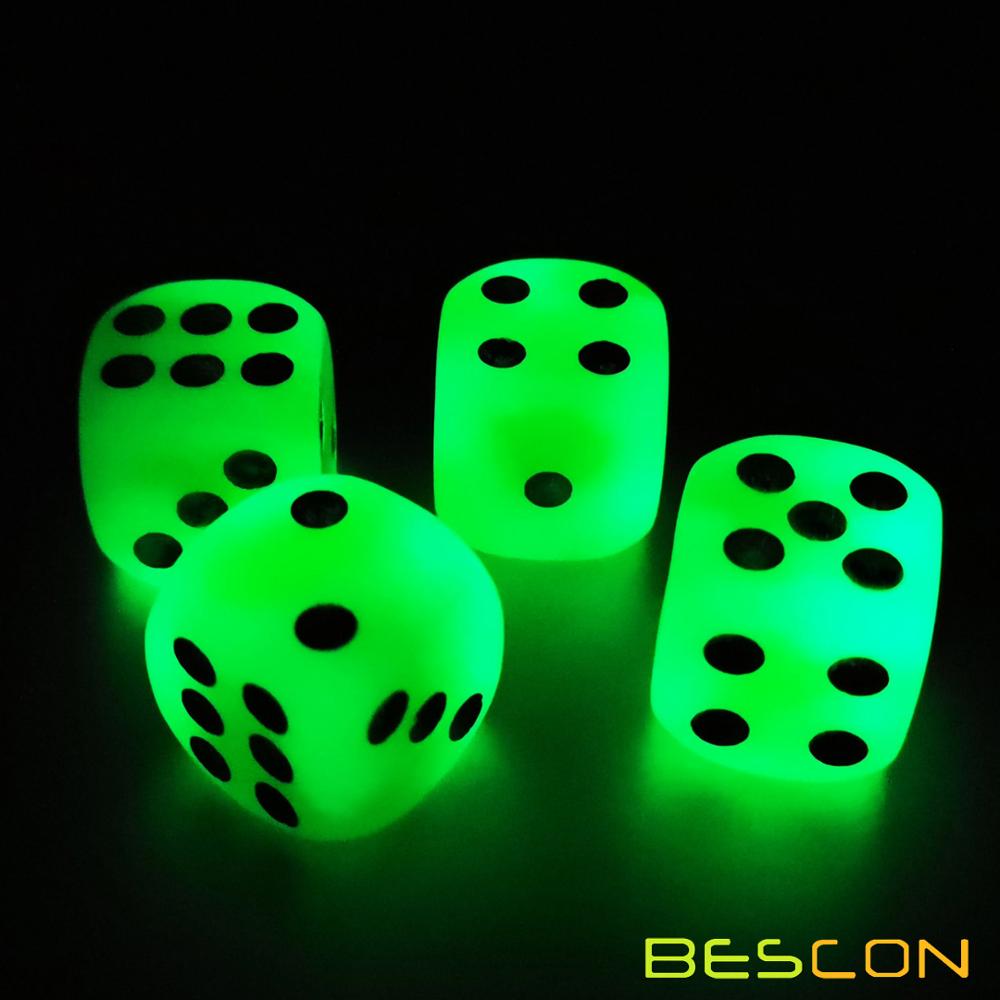 Bescon Twee Tone Glowing Dice D6 16 Mm 12 Stuks Set Lichtgevende Jade, 16 Mm Zes Zijdige Sterven (12) Blok Van Glowing Dice