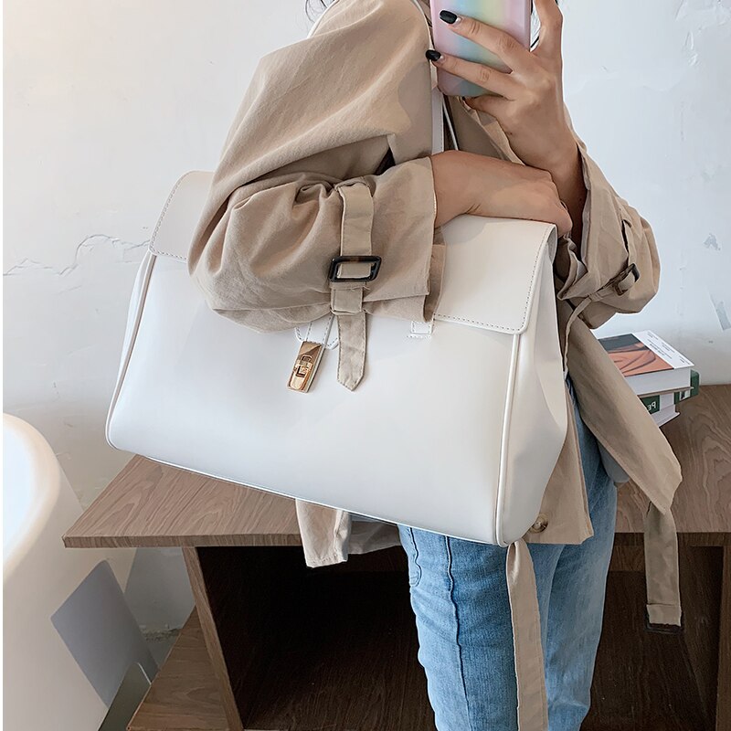 Couleur unie grand sac fourre-tout nouvelle en cuir PU femmes concepteur sac à main voyage haute capacité sacs à bandoulière