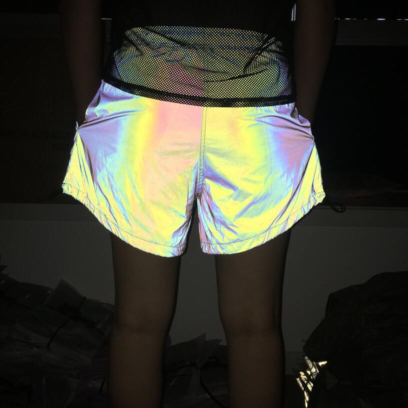 Kvinders ultrabløde farverige reflekterende nederdel tennis badminton sportsnederdel søm snøre anti-eksponering nat reflekterende shorts