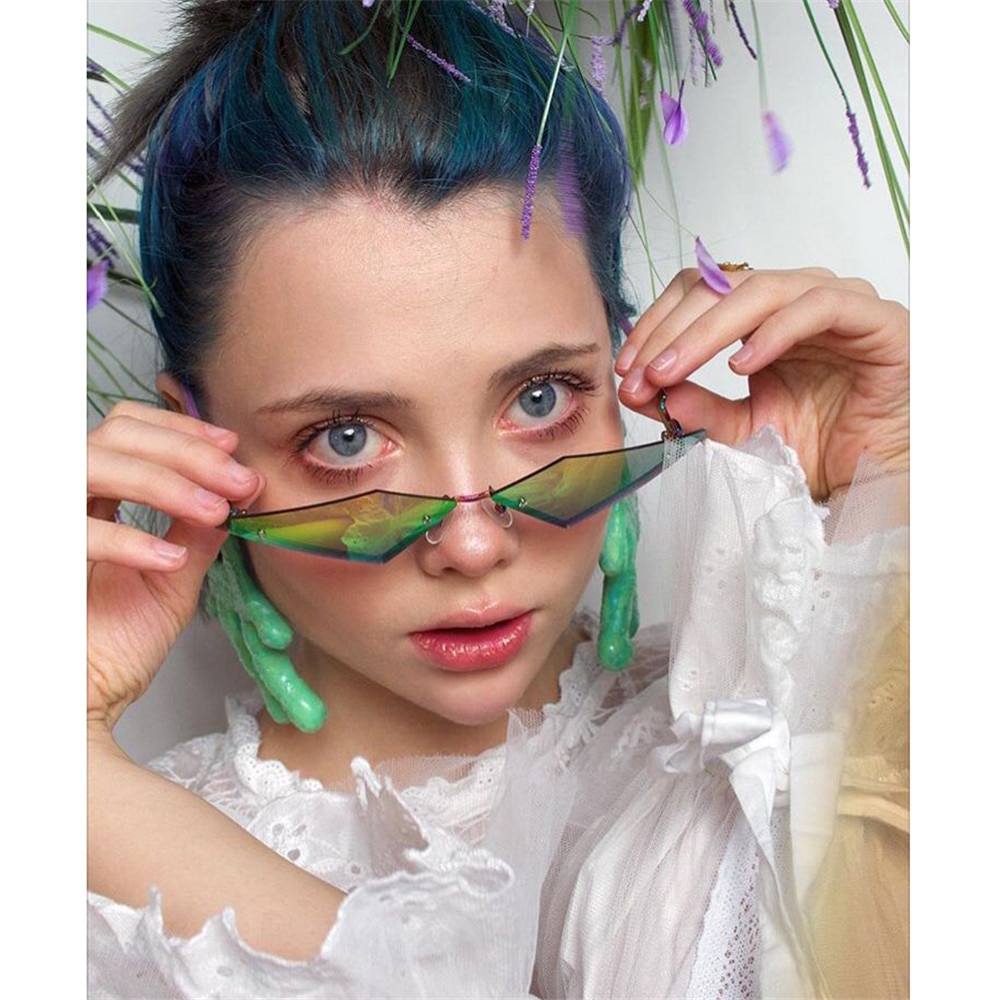 Zonnebril streetwear vleermuisvorm zonnebril dames randloos true film lens  uv400 heren retro vuur vlam