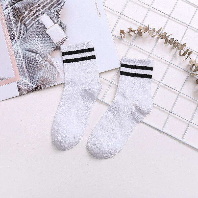 1 Pair Style Cute Women's Casual Stripe Cotton Comfortable Ventilation Korean Edition Cotton Socks: 01