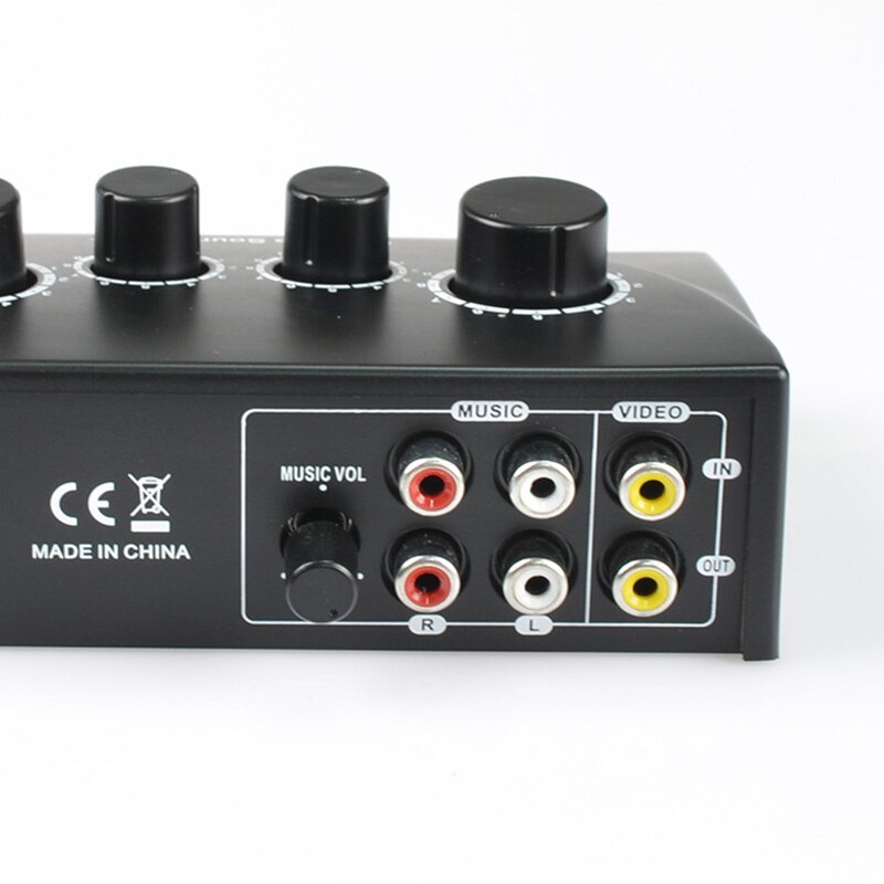 Tragbarer audiomixer mit zwei mikrofoneingängen für verstärker und mikrofone – ideal für karaoke und mehr.