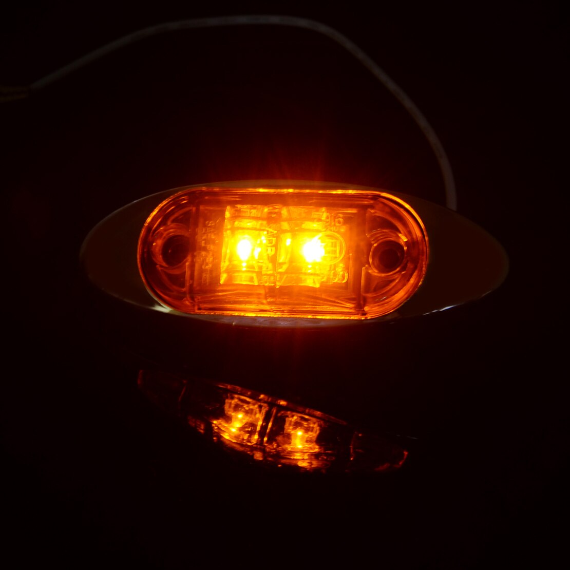 4Pcs Trailer Truck Universele 2.5 "2 Diode Amber Side Fender Marker Indicator Ontruiming Surface Mount Licht W/zilveren Deksel