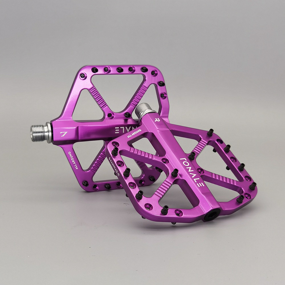 2025 Neue ultraleichte Mountainbike-Pedale, CNC-Aluminiumlegierung, poliert, 3-Lager-Pedale, MTB, Dirt Bike, rutschfeste Fahrradpedale: Lila