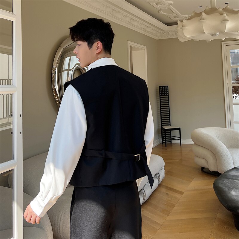 Men Korean Streetwear Vintage Loose Casual Suit Vest Male White Black Sleeveless Blazer Waistcoat Vest Jacket