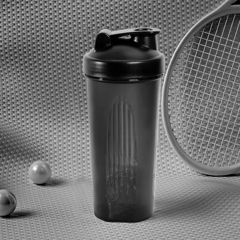 600ml Shaker Bottle Protein Shaker Plastic Bottle Portable Fitness Bottle for Fitness Enthusiasts Athletes