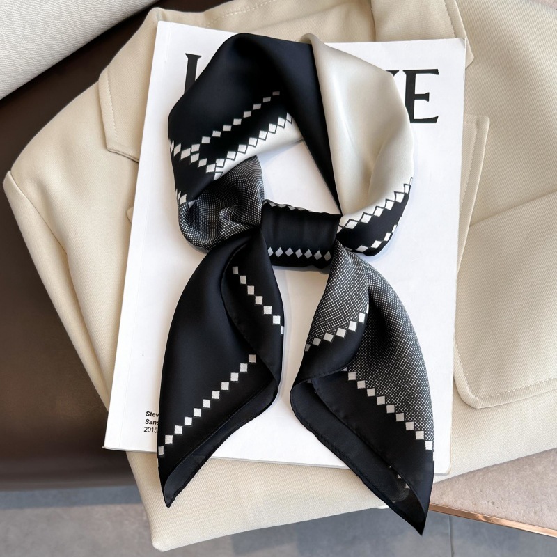 Novo luxo cavalo padrão lenço quadrado de seda das mulheres cetim macio hairband lenço escritório hijab bandana foulard saco fitas presente