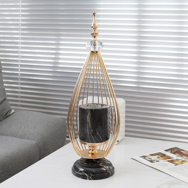 Nordisk marmor konsistens keramisk vas blommor blomsterarrangemang bägare porslin gyllene legering ram blommor kruka modern heminredning
