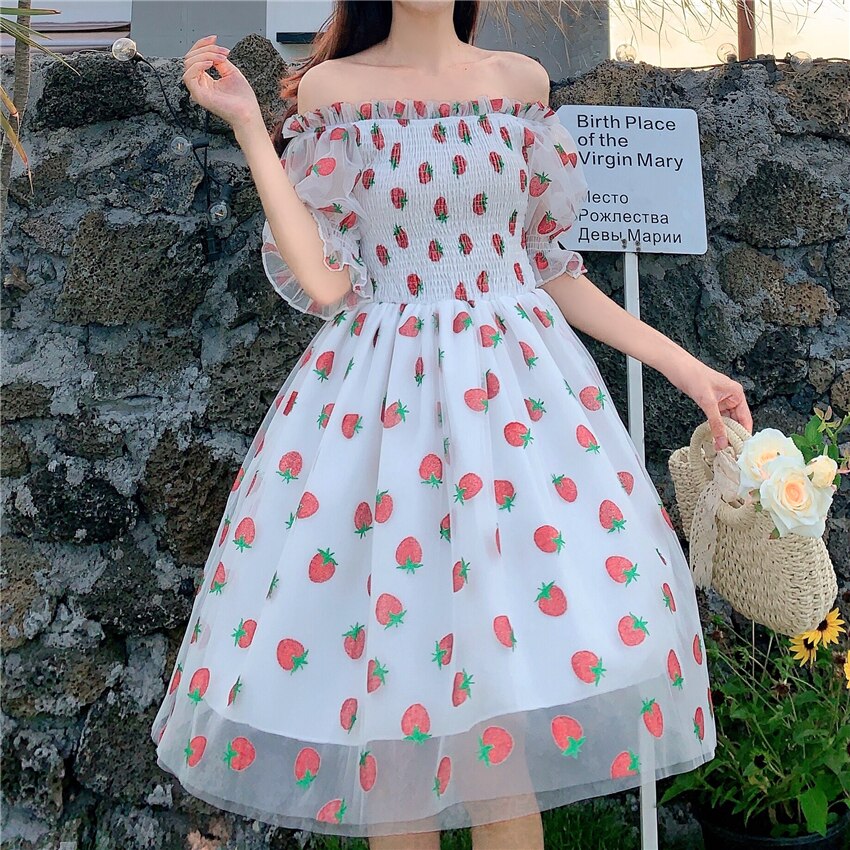 Kjol kvinnlig sommar japansk söt mottagare smal puffärm jordgubbsklänning söt lolita fairy kei gotisk klänning