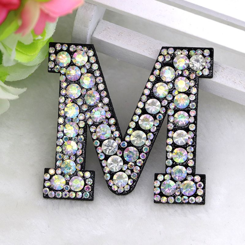 26 sztuk A-Z lista z koralikami i kryształkami alfabet aplikacja 3D szyć żelazko na łatki DIY