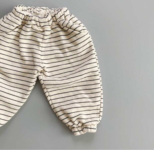 Winter Neue Baby gestreift Beiläufige Hosen Plus Samt Verdicken Kleidung Kleinkind Junge Warme Hosen Baumwolle Baby Mädchen Harem Hosen