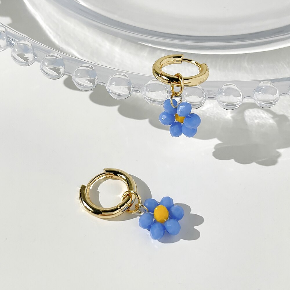 Peri&#39;sbox Boho Candy Kleur Acryl Daisy Hoop Earring Voor Vrouwen Multicolor Cute Flower Charm Huggie Oorbellen Zomer Sieraden: blue