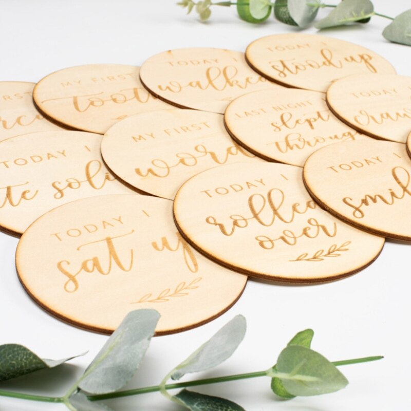 57EE 12 Pcs Baby Milestone Cards Wooden Commemorat... – Vicedeal