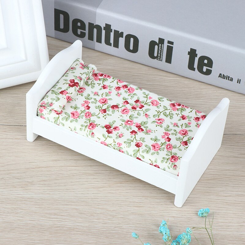 Nuovi Arrivi 1/12 Bilancia Dollhouse Mobili In Miniatura Da Letto Floreale Pastorale di Stile Classico Giochi di imitazione mobili Giocattolo Del Capretto Per Il bambino