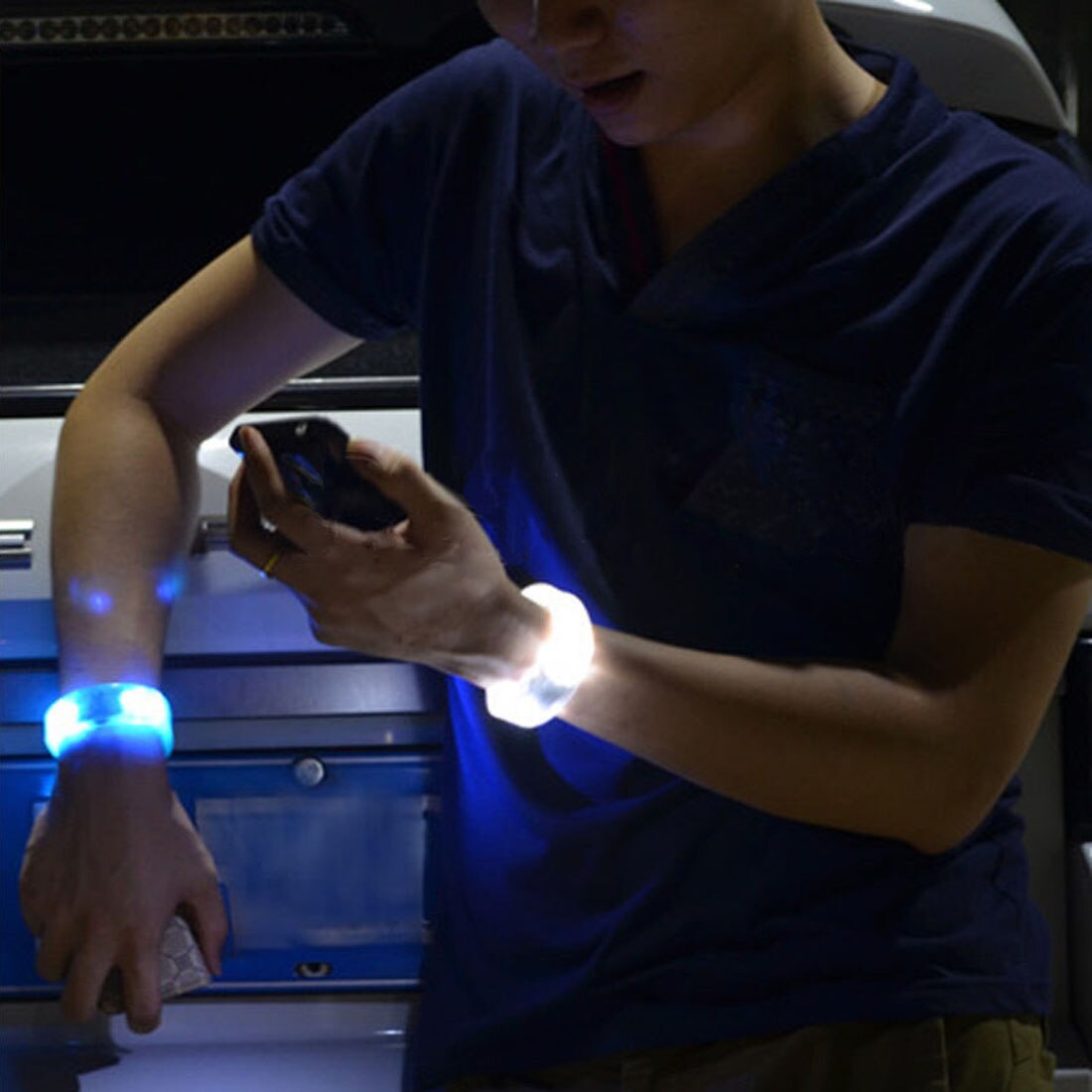 LED Flashing Bracelet Sound Controlled Light Up Bracelet Activated Glow In Dark Flash Bangle Luminous Bracelet For Party