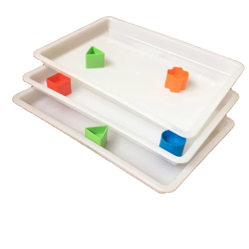 Rektangulär bricka, vit tallrik, fruktfat i plast, bröd, knödel, matbricka.