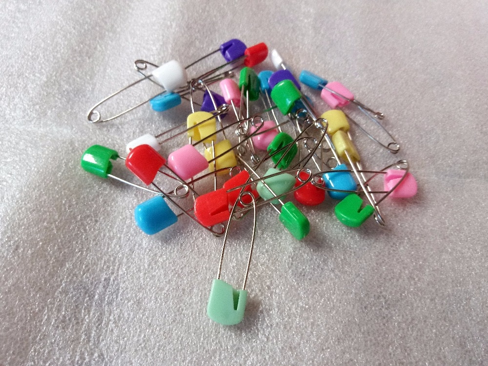 Alfileres de plástico multiusos para pañales de bebé, 50 Uds., alfileres de seguridad para bebé, ganchos de hierro, agujas