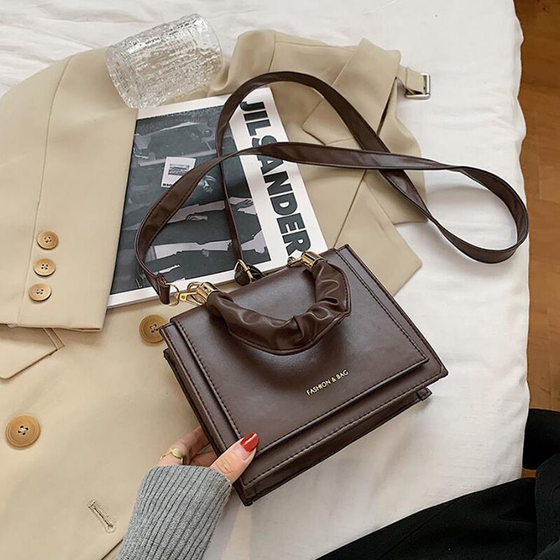 Lhxcy Clamshell Pu Lederen Crossbody Tassen Hoge Capaciteit Keten Rits Gesp Schoudertassen Mode Zachte Tas: Brown