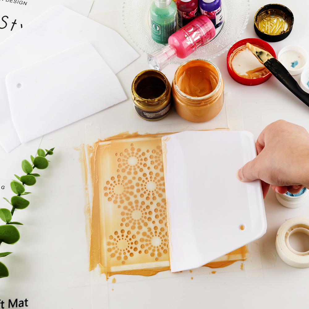 Multi-purpose All Purpose Craft Scraper For Scraping Distributing Mediums Cleaning up Craft Mat Air Bubbles Plastic