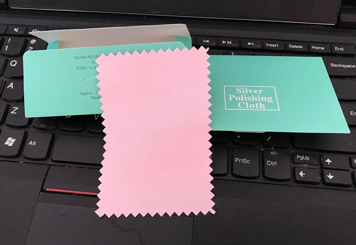 100 st silverpolermedel rengöring polerduk paket silver putsduk ww torkduk silversmycken mocka underhåll: Rosa