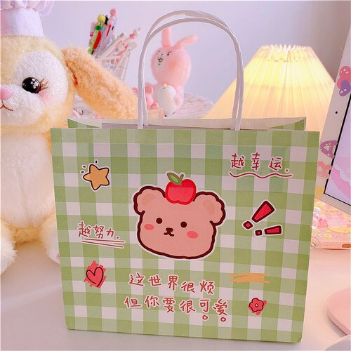 3pcs/lot Grid girl Bags Kraft Packaging Handle Paper Storage Bag for Wedding Candy Favor Bag With Handle Bag: Green lucky bear