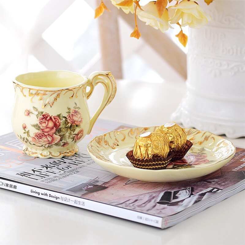 Lvory Porcelain Coffee Cup Beating Western Ceramic Coffee Cup Plate Rose Coffee Pot Set
