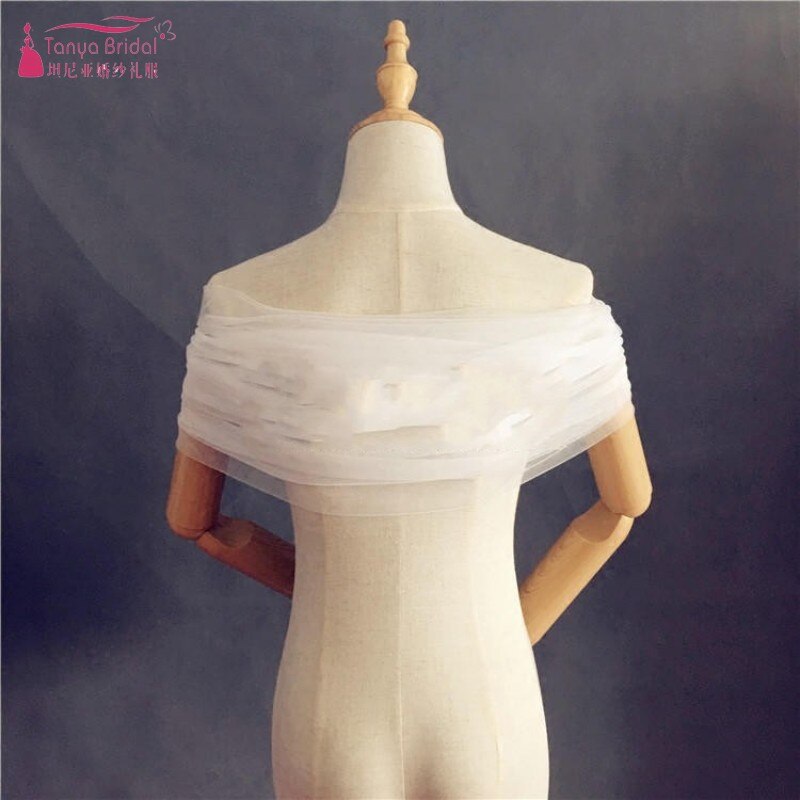 Bolerka ślubne z siateczki na ramionach, żakiety ślubne, dodatki, białe szale ślubne, otulacze, prosty styl dqg 255