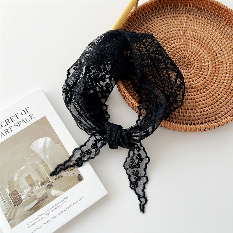 Sommer hvid vævet blomster blonde hårtørklæde wraps kvinder retro trekant hovedtørklæde hat rejse foto pandebånd hårtilbehør ins: Multi