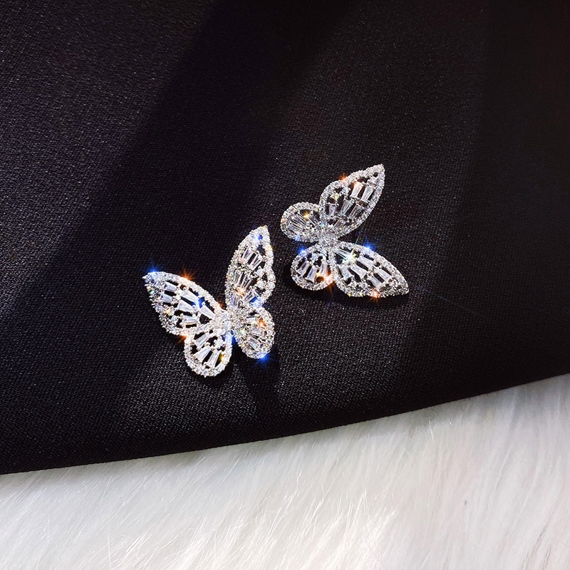 Vogue Trendy White Gold Gorgeous Zirconia Butterfly Stud Earring for Women Temperament Bling Cubic Zircon Feminia Bizuteria