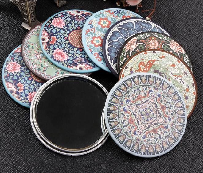50pcs/lot Convenient Cute Cartoon Mini Portable Circular Hand Mirror Pocket Portable Makeup Tool: style 3