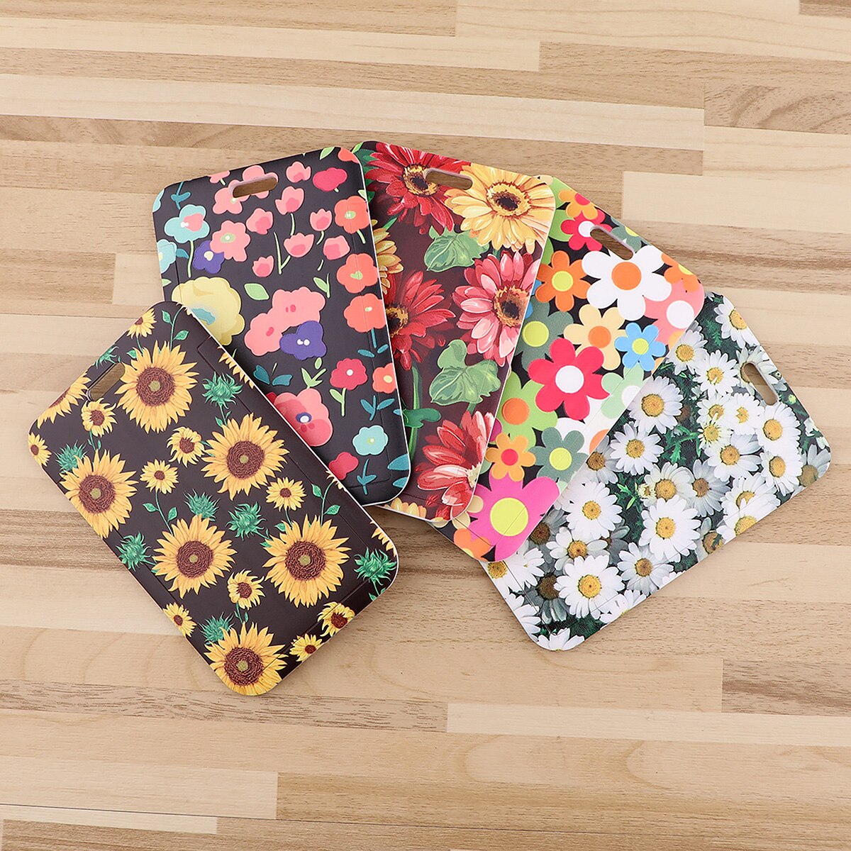 ER1823 Daisy Sunflower Lanyard Card ID Holder Car KeyChain ID Card Pass Gym Phone Badge Key Ring Holder Jewelry