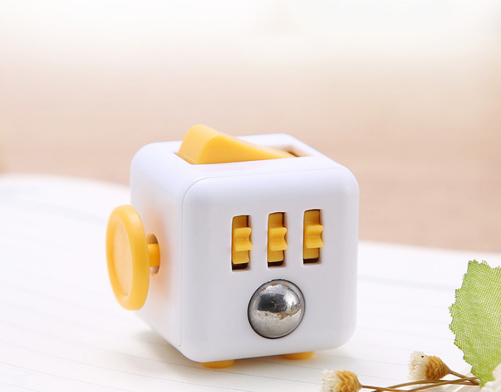 Dados de descompresión antiestrés para niños y adultos, dados de Color sólido para liberar el estrés, autismo, ansiedad, alivio del estrés, yema del dedo: Multicolor
