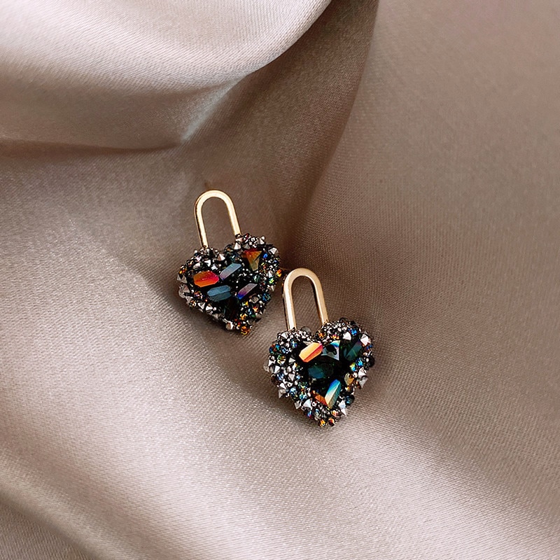 Boucles d'oreilles en cristal noir pour femmes, classique, en forme de cœur, exquis boucles d'oreilles coréennes, accessoires vestimentaires, d'anniversaire